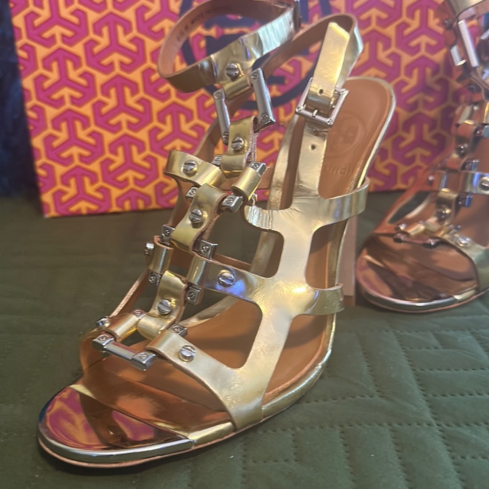 TORY BURCH gold gladiator sandal, stacked heel, gold buckles!!!!